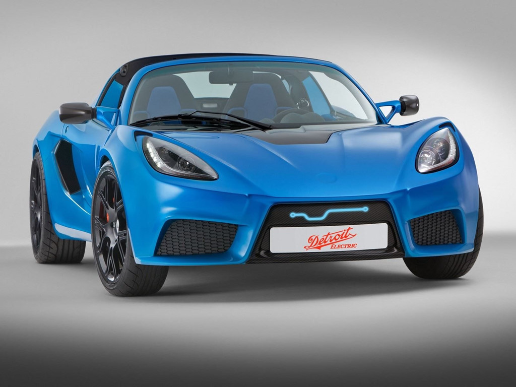 Detroit Electric SP:01: Vắng bóng trên thị trường trong gần 8 thập kỷ, Detroit Electric trở lại vào năm 2013 với chiếc SP:01. Tuy nhiên, những khó khăn về nhà xưởng khiến kế hoạch liên tục phải trì hoãn. Chưa có thông báo chính thức về việc hủy bỏ, nhưng sự im ắng ở thời điểm hiện tại phần nào cho thấy Detroit Electric đã không còn mặn mà với dự án dang dở này.