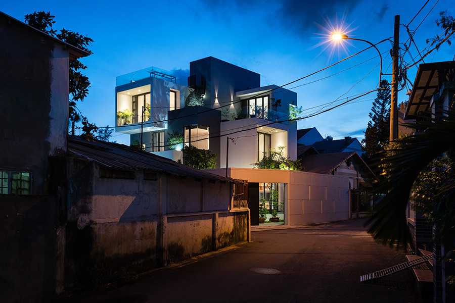 Biệt thự phố có tới 3 hướng gió giúp không gian bên trong luôn thoáng đãng.