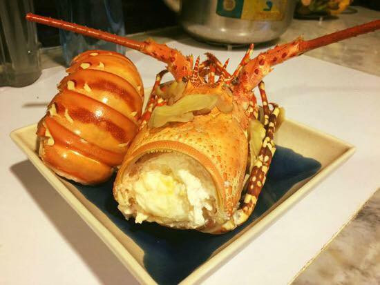 Tôm hùm baby có thể chế biến thành nhiều món ngon như tôm nướng phô mai, tôm nướng bơ tỏi, tôm rang muối...Ảnh: FB Tom hum baby.