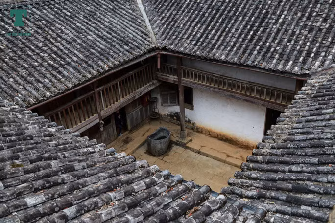 Khu dinh thự vua Mèo có ảnh hưởng kiến trúc của 3 nền văn hóa: Trung Quốc, người Mông và người Pháp. Ảnh: Tintucvietnam.