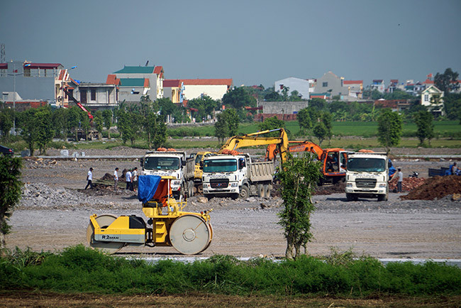 Khu vực được lựa chọn làm lễ viếng dài gần 200 m, nằm ngay đối diện cổng nhà Chủ tịch nước Trần Đại Quang.