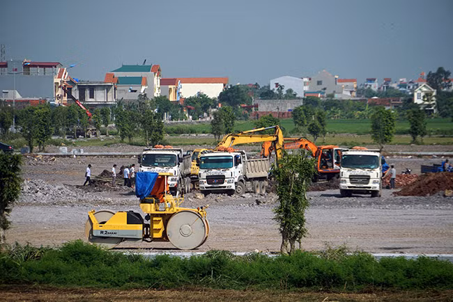 Khu vực được lựa chọn làm lễ viếng dài gần 200 m, nằm ngay đối diện cổng nhà Chủ tịch nước Trần Đại Quang.