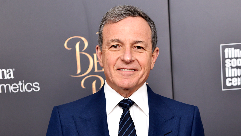 Hãng Walt Disney chi 584.075 USD để bảo vệ CEO Bob Iger. Ảnh: Variety.