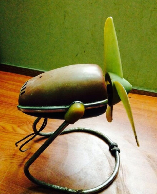 Công ty Điện cơ Thống Nhất được thành lập năm 1975 trên cơ sở sáp nhập 2 bộ phận sản xuất quạt điện của 2 xí nghiệp công tư hợp doanh Điện thông và Điện cơ Tam Quang với nhiệm vụ chuyên sản xuất các loại quạt điện phục vụ nhu cầu tiêu dùng của nhân dân. Ảnh: Muare.