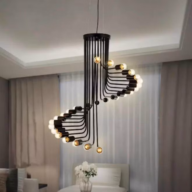 Đèn chùm thả thích hợp với phòng khách có diện tích nhỏ. Ảnh: Khám phá.