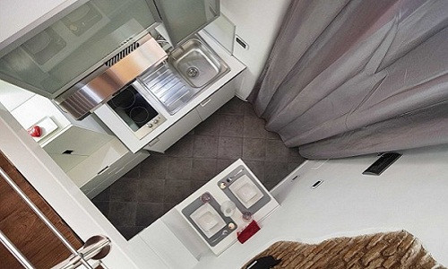 Ngôi nhà nhỏ đẹp lung linh, đầy đủ tiện nghi khiến ai cũng choáng ngợp.