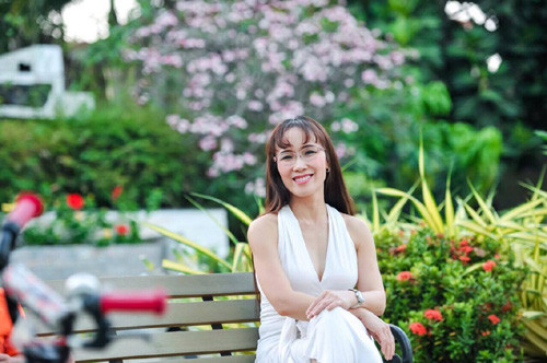 Có thể nói, nữ tỷ phú USD đầu tiên của Việt Nam khiến mọi người thán phục và kính nể không chỉ ở tài kinh doanh thiên bẩm mà còn ở tấm lòng nhân hậu, cách ứng xử ngọt ngào, luôn nhẹ nhàng, kiệm lời về mình....Ảnh: Vietnamnet.