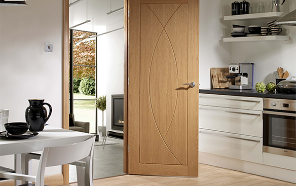 Các đường họa tiết cong nhẹ nhàng, tạo cảm giác thanh lịch cho căn phòng. Nguồn ảnh: Noithatmoc.