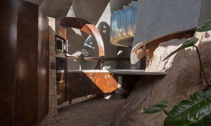 Dinh thự đặc biệt được thiết kế tỉ mỉ từng chi tiết thành một tác phẩm nghệ thuật.