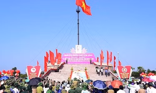 Lễ Thượng cờ được tổ chức hàng năm