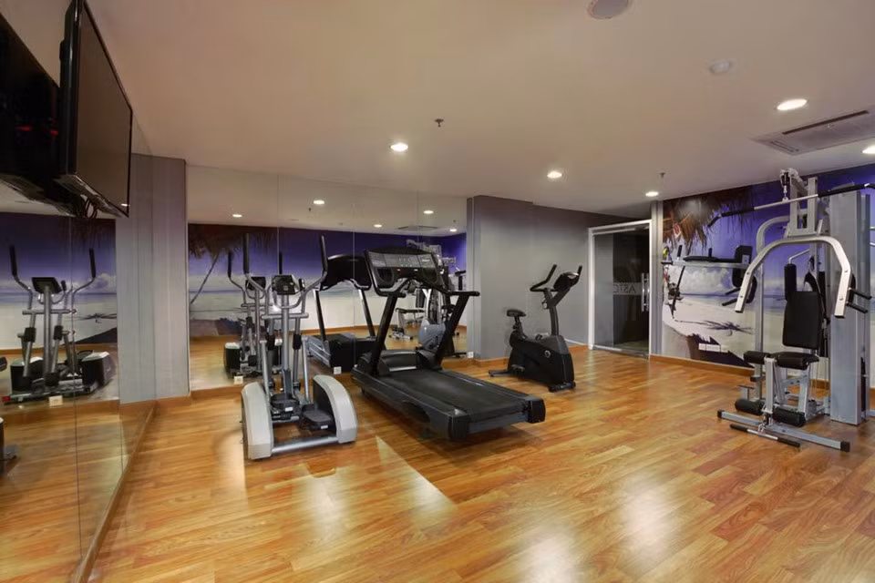 Khu tập thể thao với đầy đủ máy móc hiện đại. Ảnh: Aston Imperial.