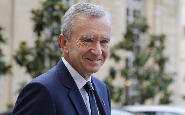 Chủ tịch kiêm CEO LVMH - Bernard Arnault đứng vị trí số 4 với 72 tỷ USD. Ông được mệnh danh là ông vua hàng hiệu khi nắm trong tay đế chế LVMH sở hữu khoảng 70 thương hiệu, bao gồm Dom Perignon, Bulgari, Louis Vuitton, Sephora và Tag Heuer. Ảnh: The Telegraph.
