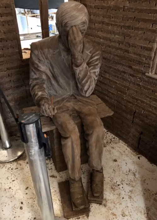 Đặc biệt, trong nhà còn có một bức tượng mô phỏng nhân vật nổi tiếng của thành phố Uberaba.