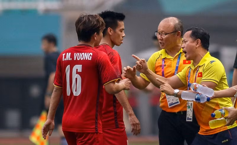 Vi sao tro ly Le Huy Khoa chia tay HLV Park Hang-seo?-Hinh-2