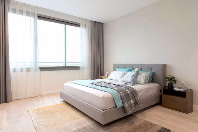 Phòng ngủ thiết kế tinh tế và hài hòa.