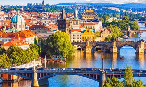 Vậy, thành phố Vienna đáng sống cỡ nào? Thủ đô Vienna có khoảng 1,8 triệu dân, trong đó vùng đô thị của Vienna chiếm tới 1/5 dân số của Áo. Ảnh: PlanetWare