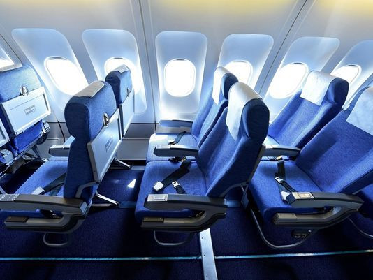 Theo kết quả nghiên cứu của các nhà khoa học Anh, màu xanh tạo nên độ tin cậy và an toàn. Ảnh: USA Today.