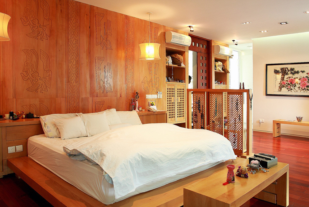 Phòng ngủ ấm áp được trang trí đầy tính nghệ thuật.