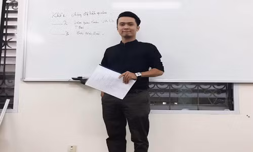 Thay giao day van, day ca “tha thinh” khien hoc sinh vo cung yeu men