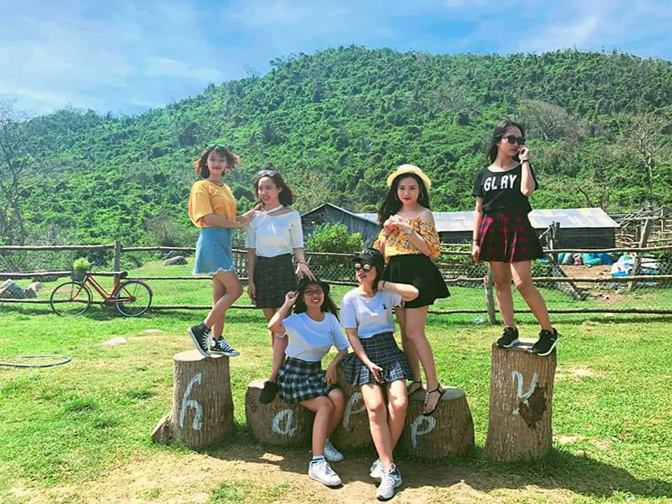 Trang trại trở thành điểm hẹn yêu thích của nhiều nhóm bạn trẻ thích khám phá.