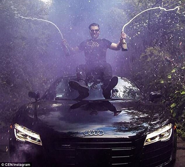 Siêu xe Audi R8 là thú vui của một thanh niên triệu phú Nga.