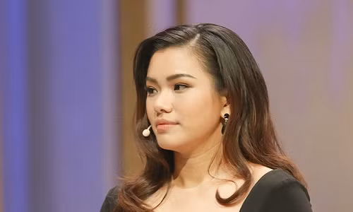 Phương Vy hạnh phúc với sự nghiệp ổn định, yên bình, gia đình hạnh phúc, đầy tiếng cười với ông xã tâm lý và nhóc tỳ kháu khỉnh.