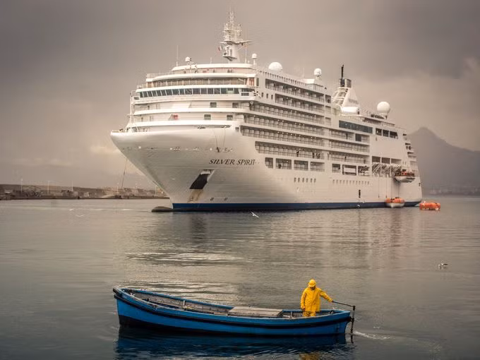 Do đó giá vé tối thiểu cho một hành khách dự kiến là 5.600 USD (tương đương 127 triệu đồng). Nguồn ảnh: Usatoday.