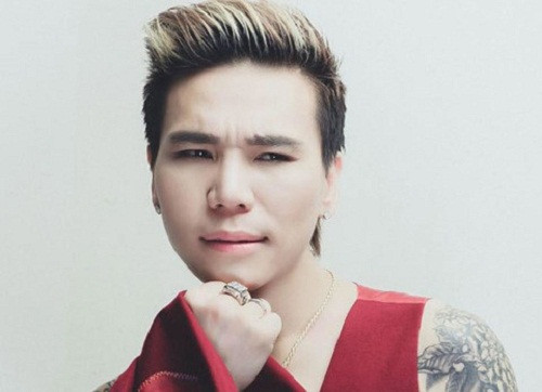 Theo ý kiến của nhiều người trong giới nghệ sĩ, Châu Việt Cường không đủ tư cách để được gọi là "nghệ sĩ".'Không đủ tư cách để gọi là nghệ sĩ'