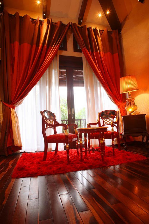 Đồ nội thất mang phong cách cổ điển, được lựa chọn tỉ mỉ. Ảnh: Người đưa tin.