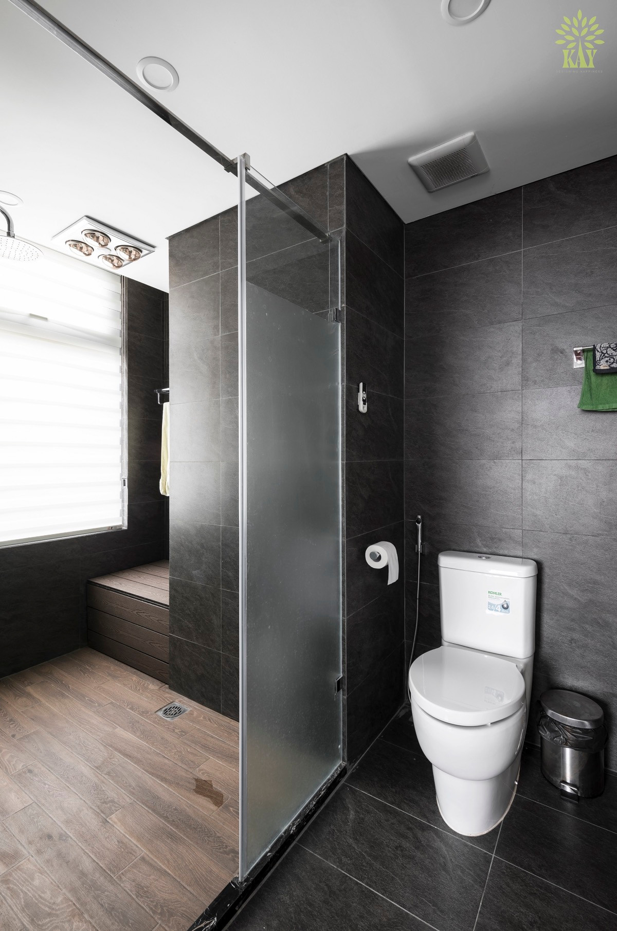 Phòng tắm hiện đại thiết kế mở.