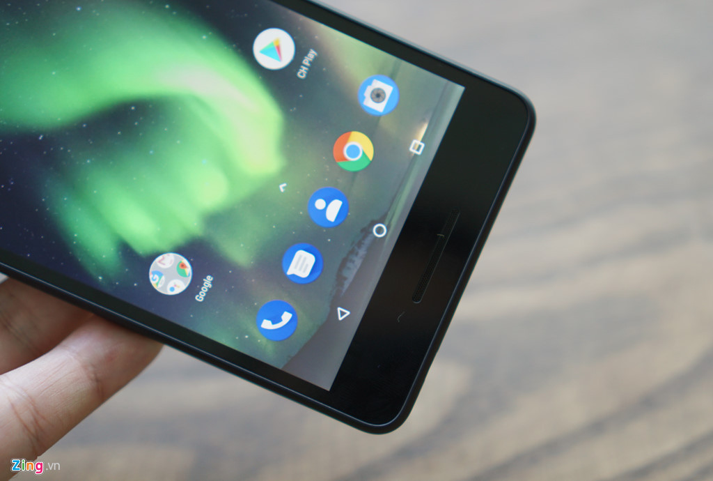 Nokia 2.1 sẽ bán ra vào tháng 8 với giá bán chưa được công bố. Một vài thông số đáng chú ý của máy bao gồm RAM 1 GB, dung lượng lưu trữ 8 GB, viên pin 4.000 mAh và con chip Snapdragon 425.