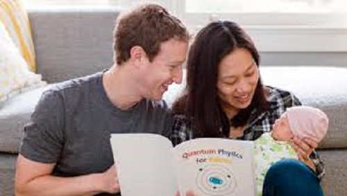 Priscilla Chan khiến Mark rung động ở sự thân thiện, thông minh và phong cách làm việc hết mình. Cả hai tìm thấy những nét tương đồng trong phong cách giản dị, kín đáo và không thích phô trương cuộc sống riêng tư. Ảnh: News.