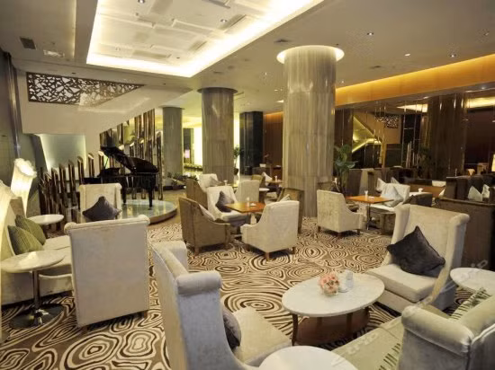 Phòng được thiết kế tiêu chuẩn 4 sao, giá khoảng 60-90 USD mỗi đêm (tương đương 1,4 - 2 triệu đồng). Ảnh: Ctrip.