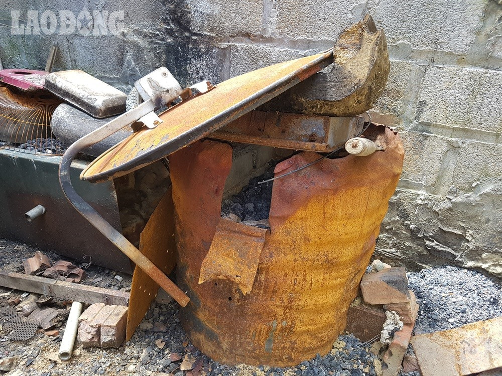 Một số vật dụng của căn phòng này.