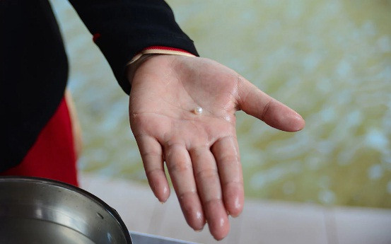 Anh hiem ve nghe che tac ngoc trai o Bahrain