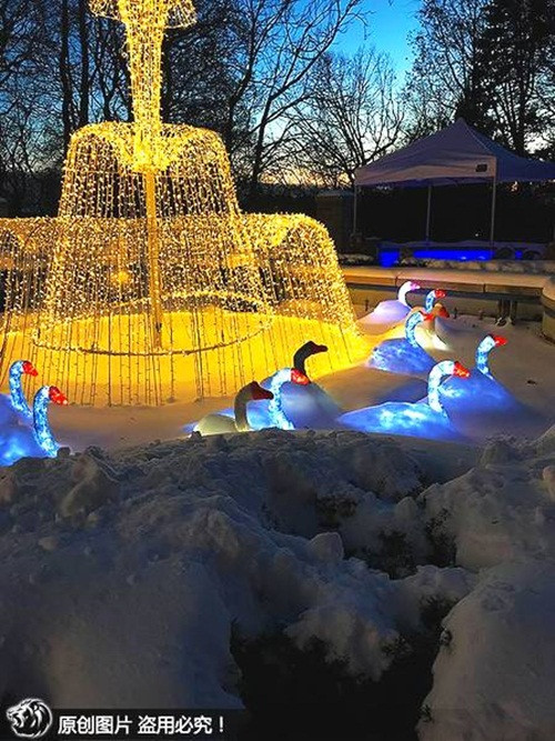 Bồn phun nước hiện đại.