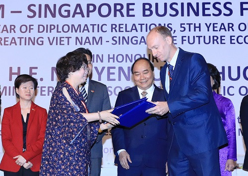 Thu tuong tham quan gian hang TH tai Hoi cho Food and Hotel Asia-Hinh-5