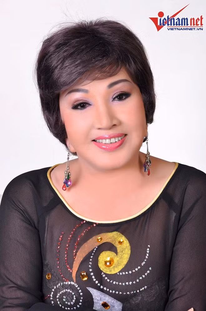 Nghệ sĩ Hồng Nga.