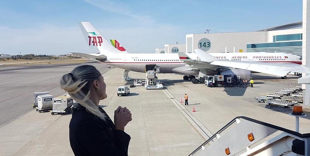 Hãng hàng không TAP có đội ngũ nhân viên hơn 2.800 người, phục vụ trên khắp các chặng bay.