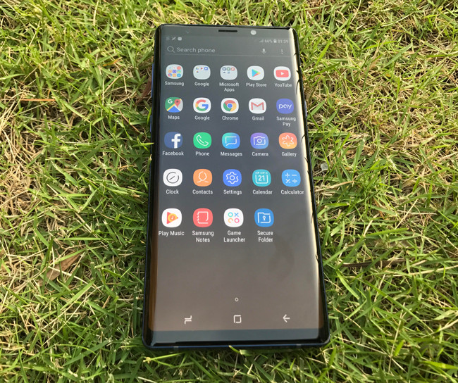 Người dùng Galaxy Note9 cũng có thể trải nghiệm như cảm giác trên PC (máy tính để bàn) với thiết bị Samsung DeX
