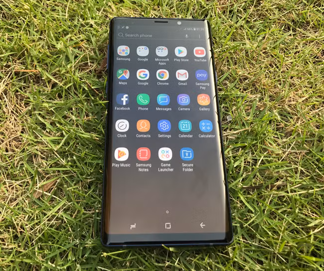 Người dùng Galaxy Note9 cũng có thể trải nghiệm như cảm giác trên PC (máy tính để bàn) với thiết bị Samsung DeX