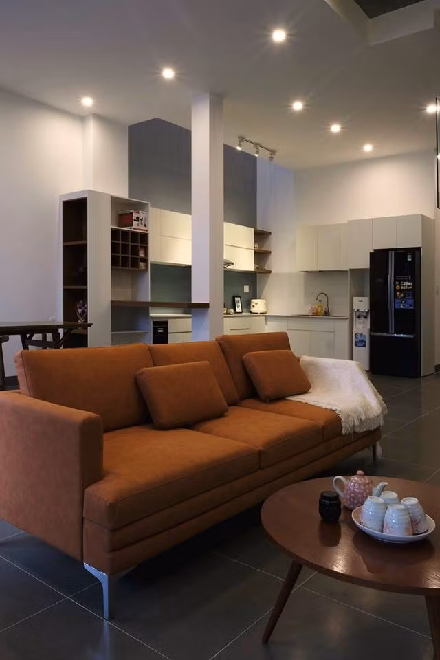 Khu bếp đẹp hiện đại với gam màu trắng chủ đạo.