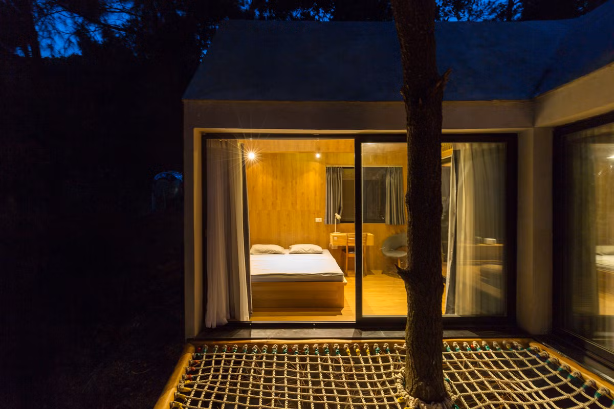 Vật liệu nhẹ giúp giảm tải trọng của ngôi nhà, nhờ đó giảm cấu trúc của phần móng.