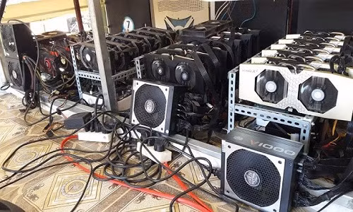 Vi sao dao bitcoin phai tra gia dien cao?