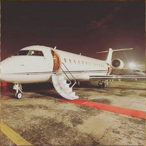 Một thiếu gia trong Hội con nhà giàu Đức khoe máy bay riêng trên Instagram.