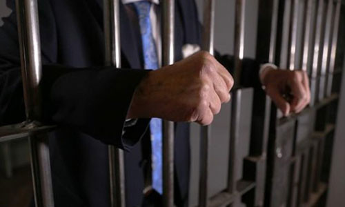 Sau hơn 4 thập kỷ, ông Enoch đã bị kết án 14 năm và sẽ chết trong tù.