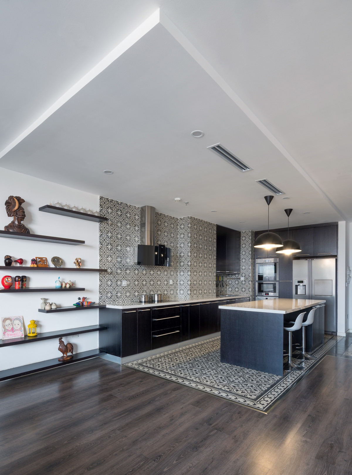 Vị trí bếp cũ hiện trạng được hoán đổi cho khu vệ sinh ở khu vực sảnh.