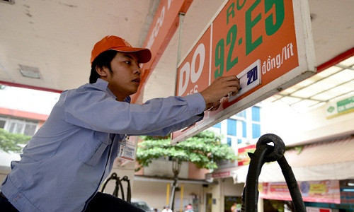 Với lượng tiêu thụ chưa nhiều như hiện nay, nguồn cung xăng E5 được cho rằng vẫn đảm bảo thay thế RON 92. Ảnh: Lê Quân.