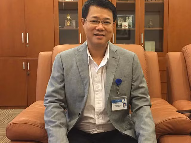 Ông Nguyễn Trường Giang, Phó Tổng Giám đốc VinaPhone – VNPT. Ông Nguyễn Trường Giang, Phó Tổng Giám đốc VinaPhone – VNPT.