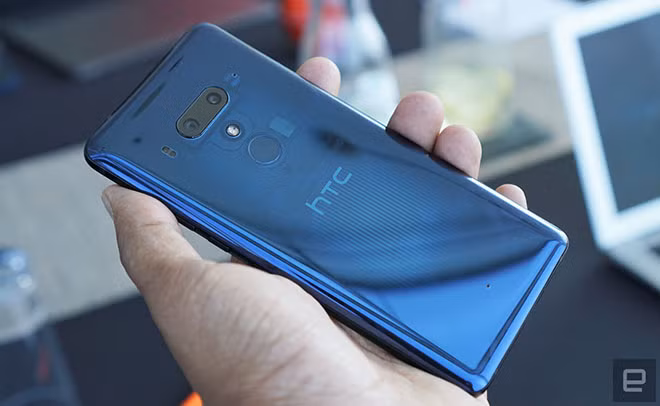 Lần đầu tiên kể từ sau One M8, HTC mới có lại smartphone với camera kép.
